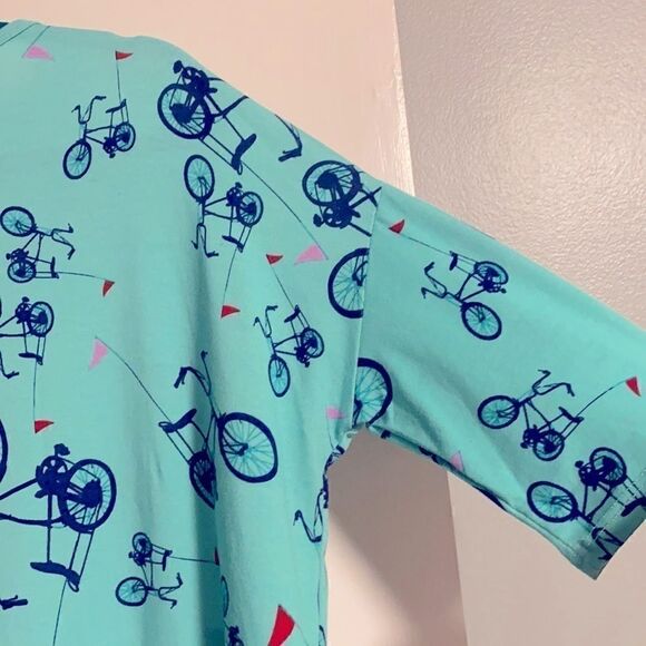 LuLaRoe Irma tunic with bicycle print size small - Picture 5 of 6